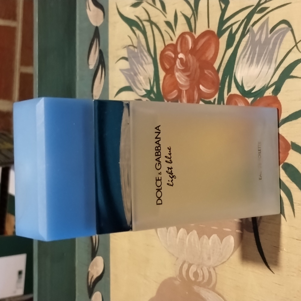 Dolce & Gabbana Light Blue Perfume